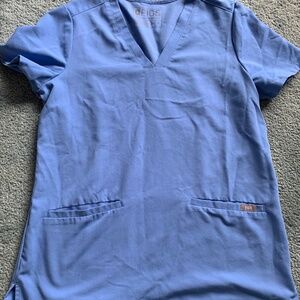 Figs Casma 3 Pocket Scrub Top - Sz S